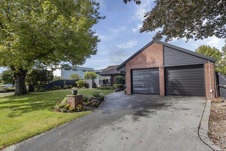 Photo of property in 17 Windsor Court, Rangiora, 7400