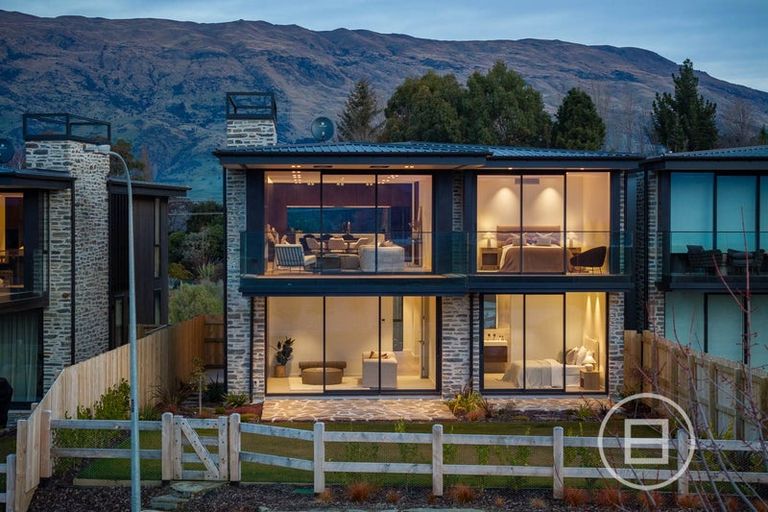 Photo of property in 63a West Meadows Drive, Wanaka, 9305