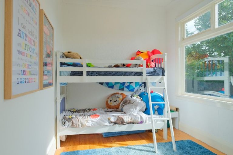 Photo of property in 17 Forfar Street, Clyde Hill, Dunedin, 9011