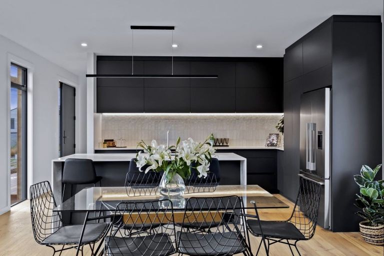 Photo of property in 23 Soudley Court, Jacks Point, Queenstown, 9371