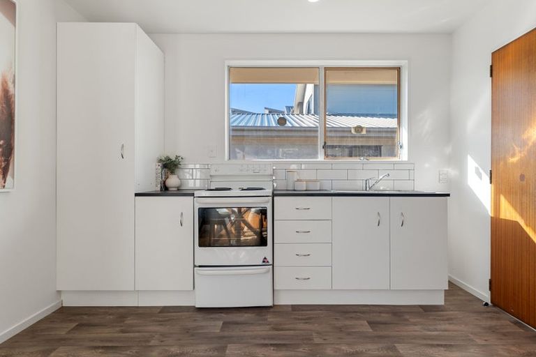 Photo of property in 3/12 Hood Street, New Brighton, Christchurch, 8061