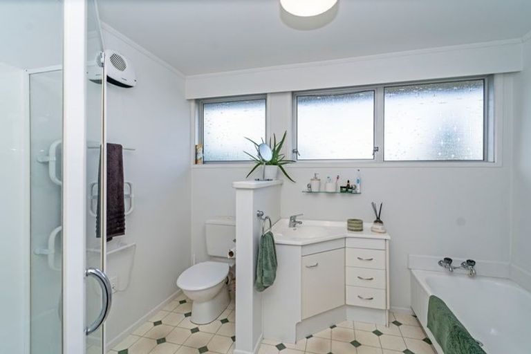 Photo of property in 11 Kitchener Street, Lansdowne, Masterton, 5810