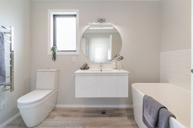 Photo of property in 84 Mawai Hakona Drive, Wallaceville, Upper Hutt, 5018