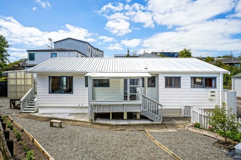 Photo of property in 5/7 Duncan Avenue, Te Atatu South, Auckland, 0610