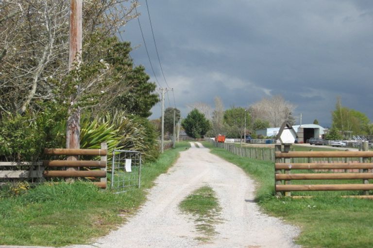 Photo of property in 30 Lee Road, Hannahs Bay, Rotorua, 3010