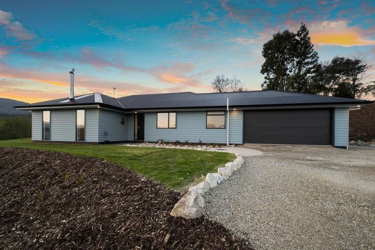 Photo of property in 127 Mytton Heights, Motueka, 7196