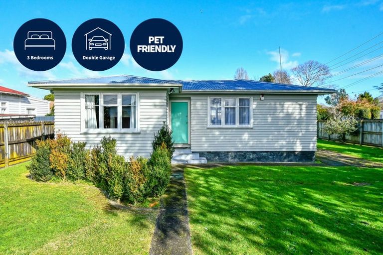 Photo of property in 12a Waiari Road, Conifer Grove, Takanini, 2112