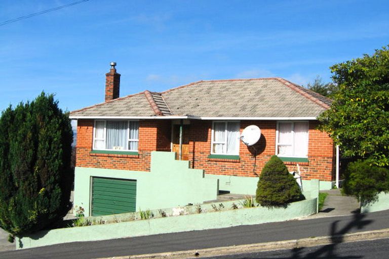 Photo of property in 100 Wakari Road, Helensburgh, Dunedin, 9010