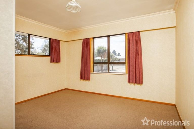 Photo of property in 22 Hilton Road, Carterton, 5713