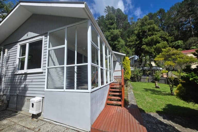 Photo of property in 470e Stokes Valley Road, Stokes Valley, Lower Hutt, 5019