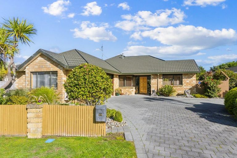 Photo of property in 22 Beach Haven Place, Paraparaumu Beach, Paraparaumu, 5032