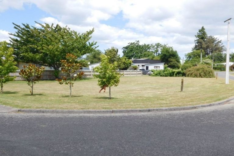 Photo of property in 64 Moana Crescent, Mangakino, 3421