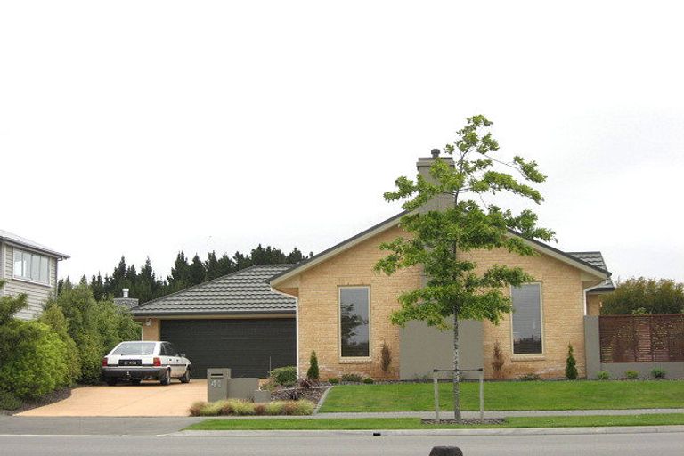 Photo of property in 41 Putake Drive, Parklands, Christchurch, 8083
