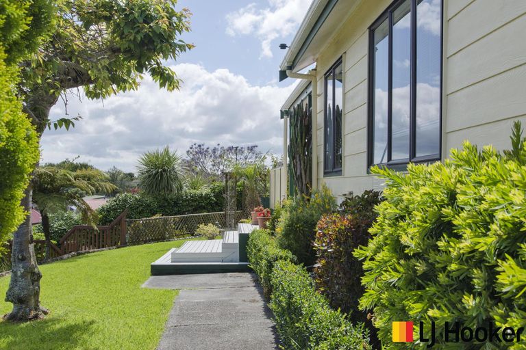Photo of property in 36 Bluewater Place, Wattle Downs, Auckland, 2103