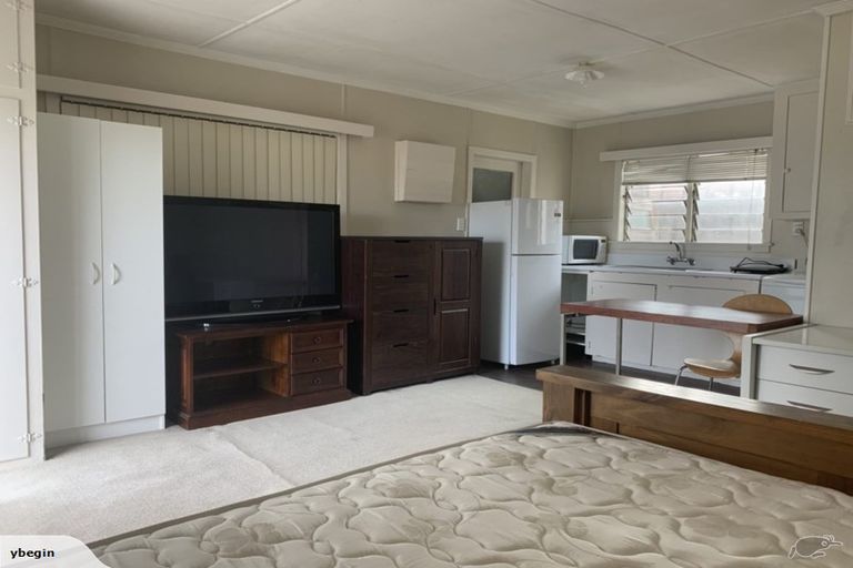 Photo of property in 177 Coronation Road, Hillcrest, Auckland, 0627