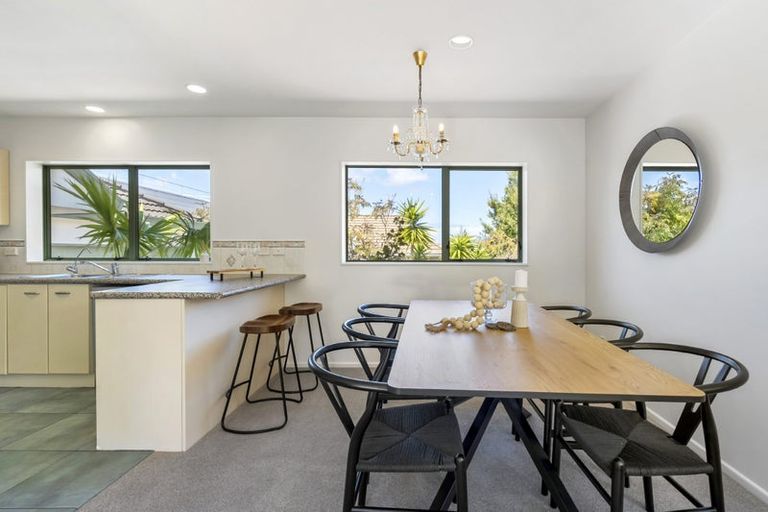 Photo of property in 3/182 Mokoia Road, Chatswood, Auckland, 0626