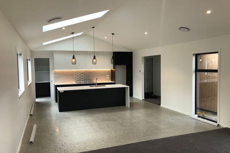 Photo of property in 15 Cheviot Street, Jacks Point, 9371