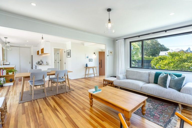 Photo of property in 14 Wood Street, Greytown, 5712