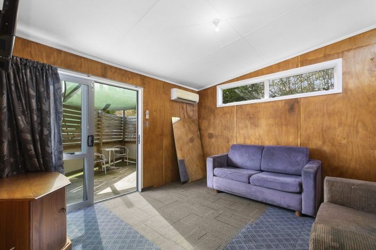 Photo of property in 30 Lee Road, Hannahs Bay, Rotorua, 3010