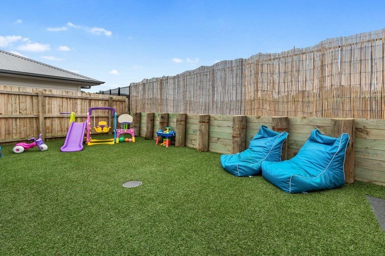 Photo of property in 27 Fairwater Road, Warkworth, 0910