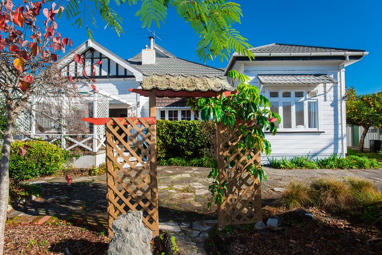 Photo of property in 108 Stafford Street, Whataupoko, Gisborne, 4010