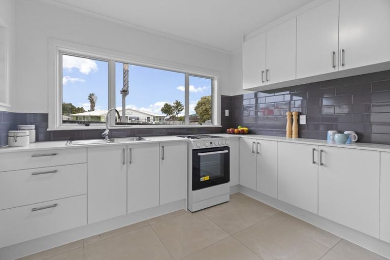 Photo of property in 5a Browns Road, Manurewa, Auckland, 2102