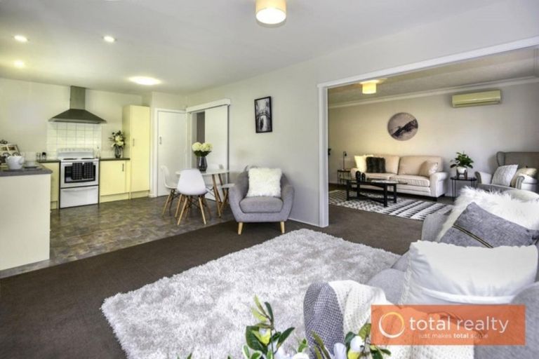 Photo of property in 12 Hurunui Street, Cracroft, Christchurch, 8025