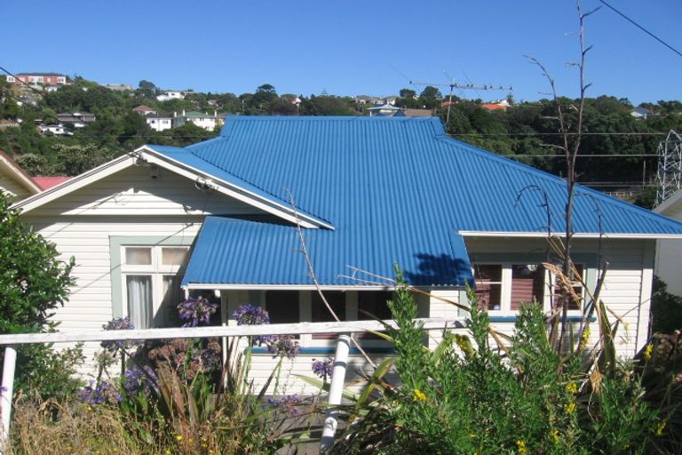 Photo of property in 139 Creswick Terrace, Northland, Wellington, 6012