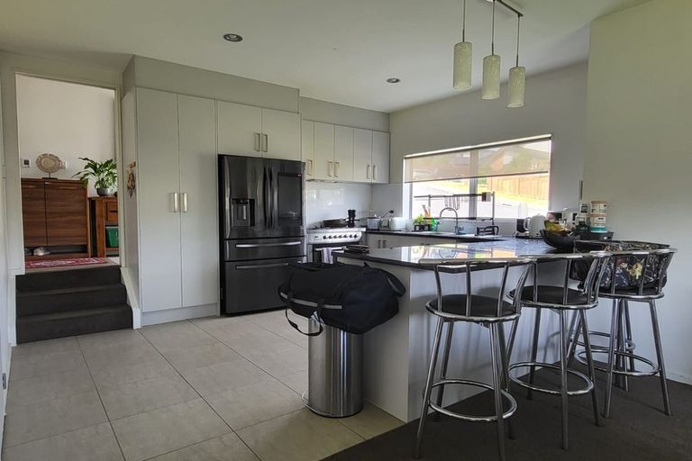 Photo of property in 12 Vino Cina Heights, Ranui, Auckland, 0612