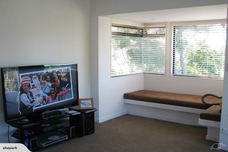 Photo of property in 34a Rawhiti Road, Manly, Whangaparaoa, 0930