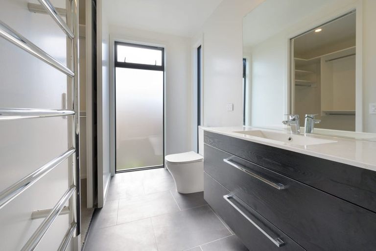 Photo of property in 24 Drayton Street, Richmond, 7020