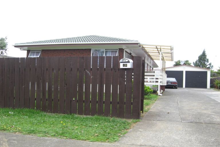 Photo of property in 16 Vimy Place, Mangere, Auckland, 2022
