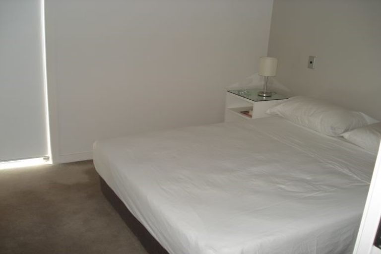 Photo of property in 75 Halsey Drive, Lynfield, Auckland, 1042