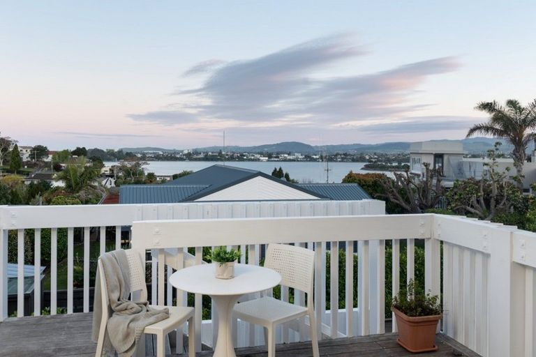 Photo of property in 27 Hillcrest Road, Otumoetai, Tauranga, 3110