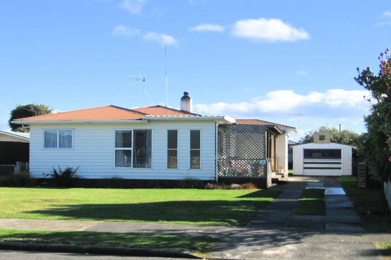 Photo of property in 35 Oldham Avenue, Onekawa, Napier, 4110
