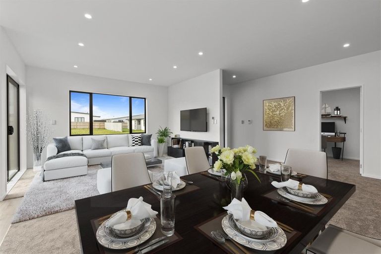 Photo of property in 3 Matikao Way, Pukekohe, 2120