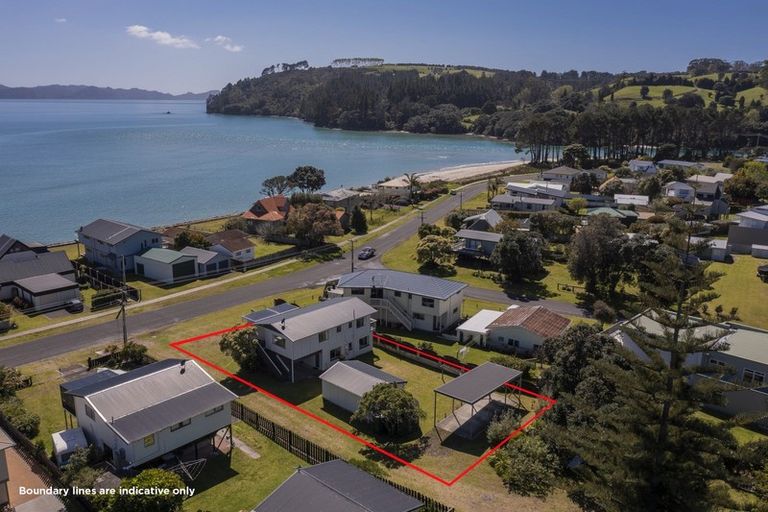 Photo of property in 180 Captain Cook Road, Cooks Beach, Whitianga, 3591