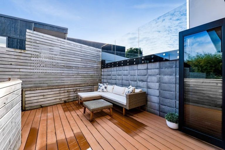 Photo of property in 82d Smart Road, Glen Avon, New Plymouth, 4312