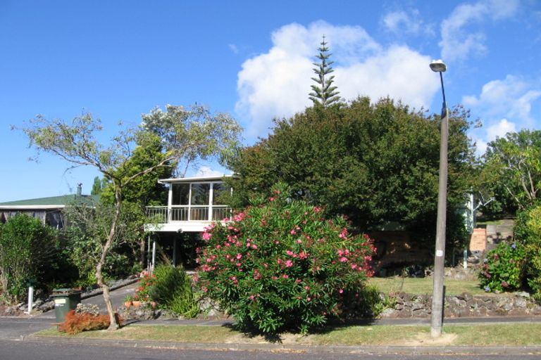 Photo of property in 8 Pasteur Place, New Windsor, Auckland, 0600