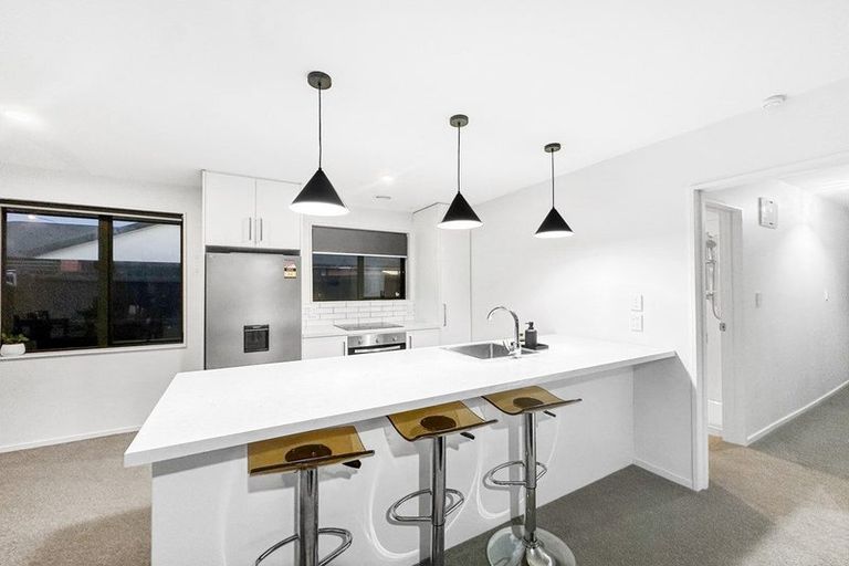 Photo of property in 8 Reserve Close, Woolston, Christchurch, 8062