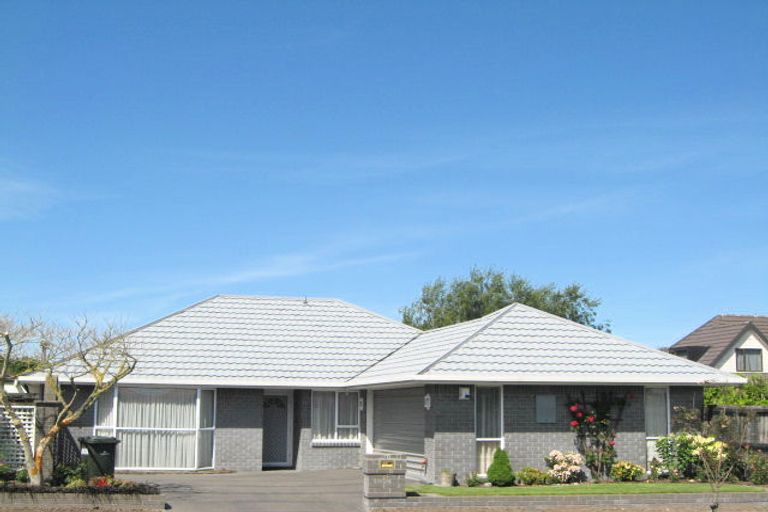 Photo of property in 2/37 Roydon Drive, Templeton, Christchurch, 8042