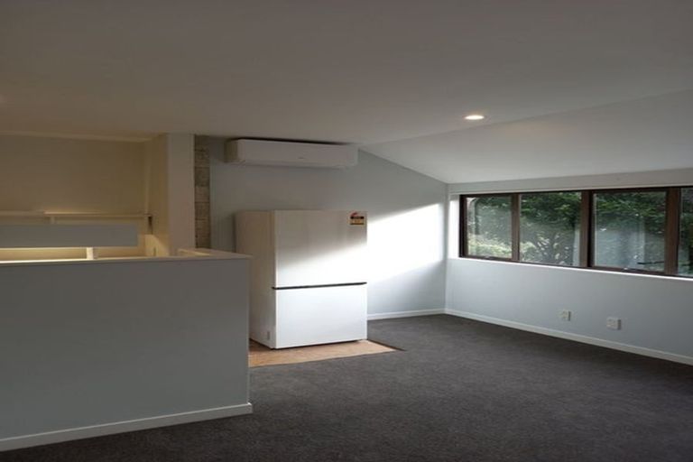 Photo of property in 89 Black Rock Road, Newlands, Wellington, 6037