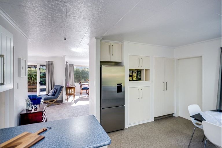 Photo of property in 57 Avenue Road, Greenmeadows, Napier, 4112