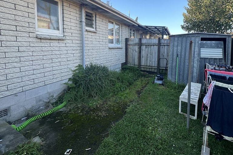 Photo of property in 1/215 Swanson Road, Henderson, Auckland, 0610