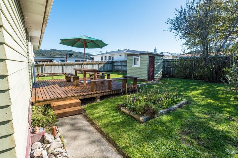 Photo of property in 3 Castlerea Street, Wainuiomata, Lower Hutt, 5014