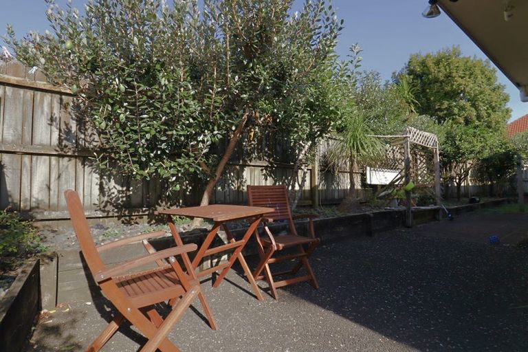 Photo of property in 1/66 Kilkenny Drive, Dannemora, Auckland, 2016