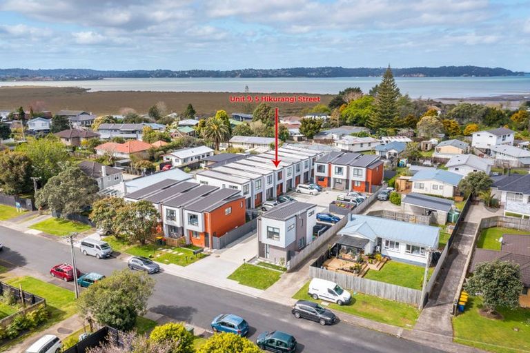 Photo of property in 9/5 Hikurangi Street, Te Atatu Peninsula, Auckland, 0610