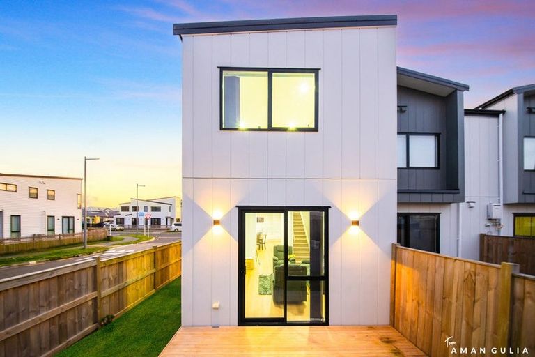 Photo of property in 72 Minhas Road, Papakura, 2110