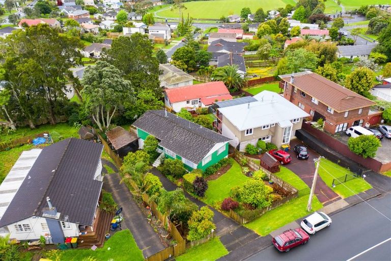 Photo of property in 26 Royal Road, Massey, Auckland, 0614