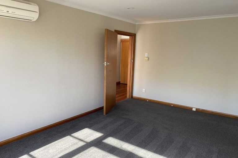 Photo of property in 51 Acacia Avenue, Upper Riccarton, Christchurch, 8041